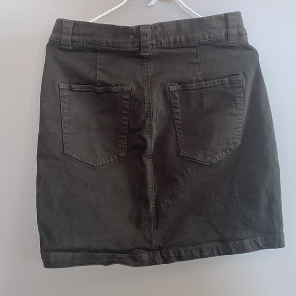 Dynamite Skirt - Picture 3 of 3